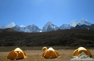 Organize camping trek to Everest base camp guide stay at tent