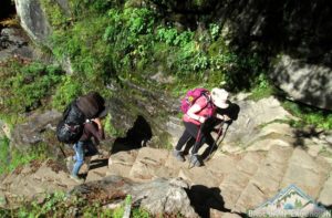 Hiring porters in Lukla for Everest base camp trekking Nepal - hire porter from Lukla