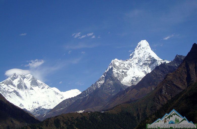 Hike to Everest base camp - Spring season trekking holidays to Everest base camp Nepal