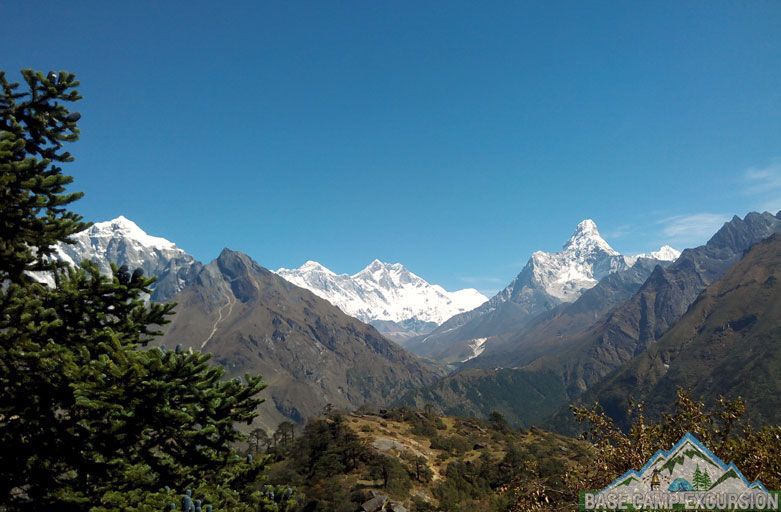Hiking to Everest base camp - Autumn season all inclusive Everest base camp trek in Nepal