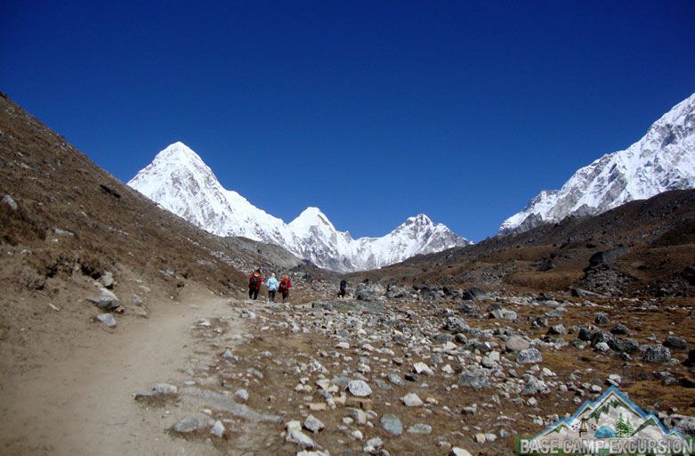 Showers and laundry services on Everest base camp trekking in Nepal