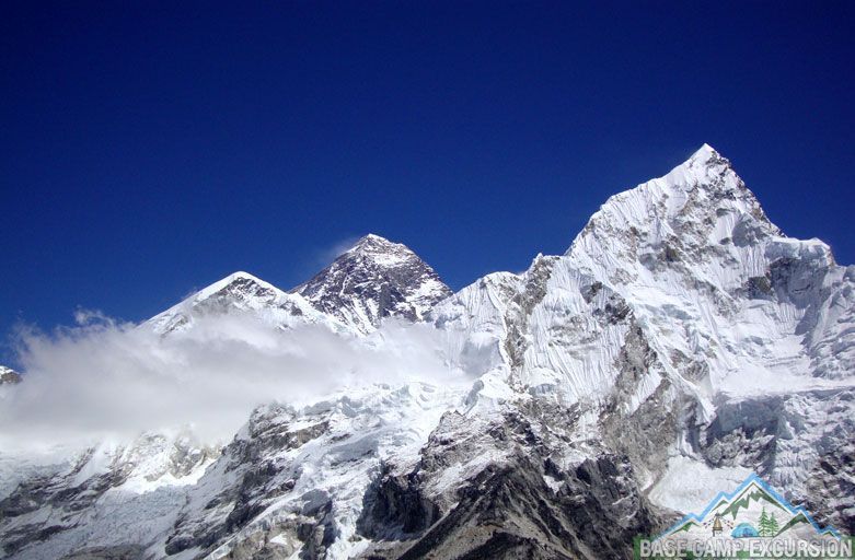 Who was the first woman to climb Mount Everest in the world