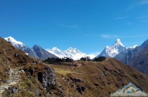 Cost of snacks & food on Everest base camp trek daily consume