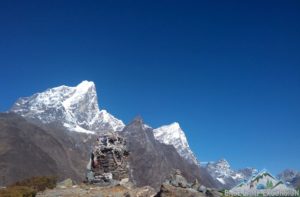 42 km/26 miles Everest marathon the highest marathon in the world