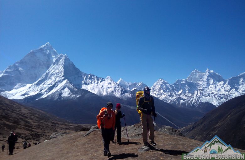 Main gateways to Everest base camp trek access by drive & flight
