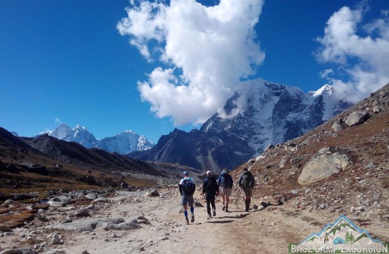 Updated Everest base camp trek cost financial considerations