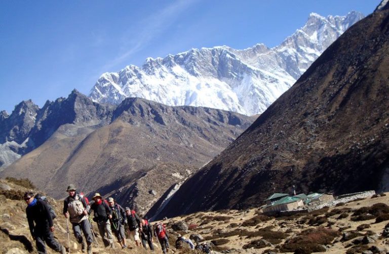 How many tourists visit Mount Everest each year