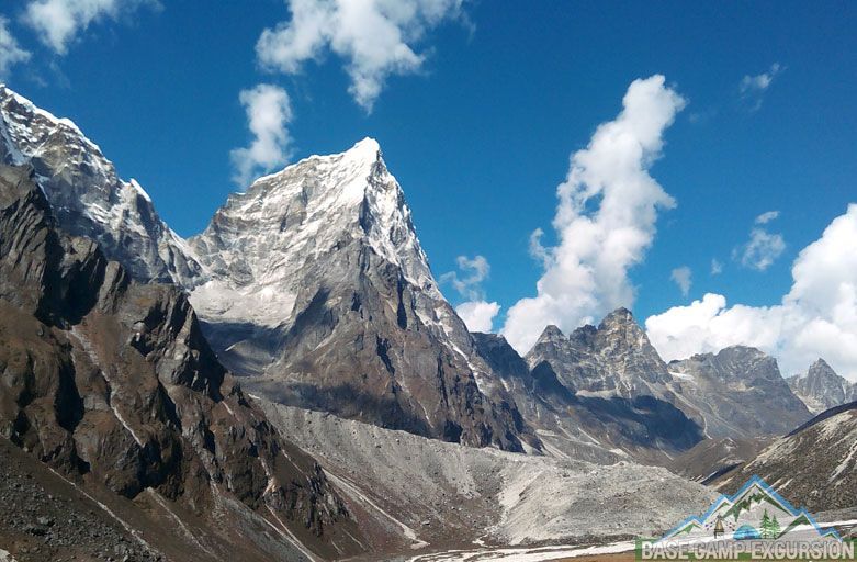 Trekking to Everest base camp trek in August Mount Everest trip