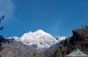 Temperature, weather and climate during Everest base camp trek in November