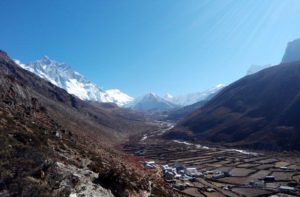 Dingboche village - Acclimatisation hike at Dingboche