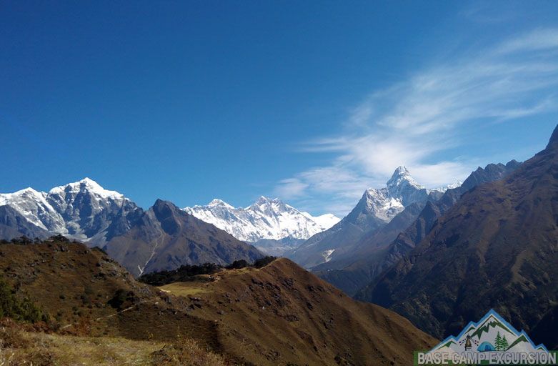 Jiri to Everest base camp trek via Gokyo lakes & Cho la pass