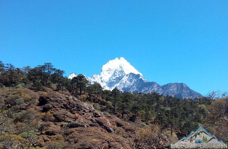 Statistics of Mount Everest base camp trek elevation gain overview