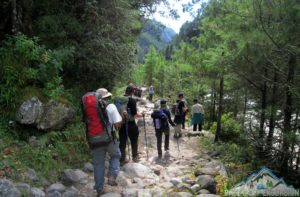 Backpackers guide Nepal for Everest base camp trek on your own