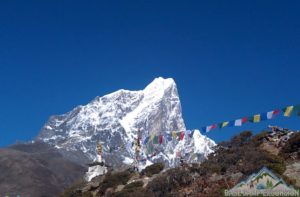 What are the common illnesses for trekkers to Everest base camp trek