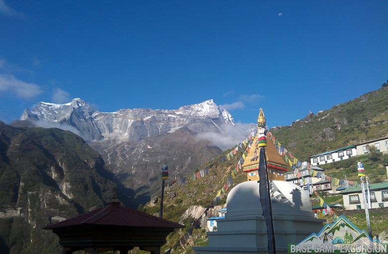 Mount Everest yeti mountain home trek a luxury trekking in Nepal