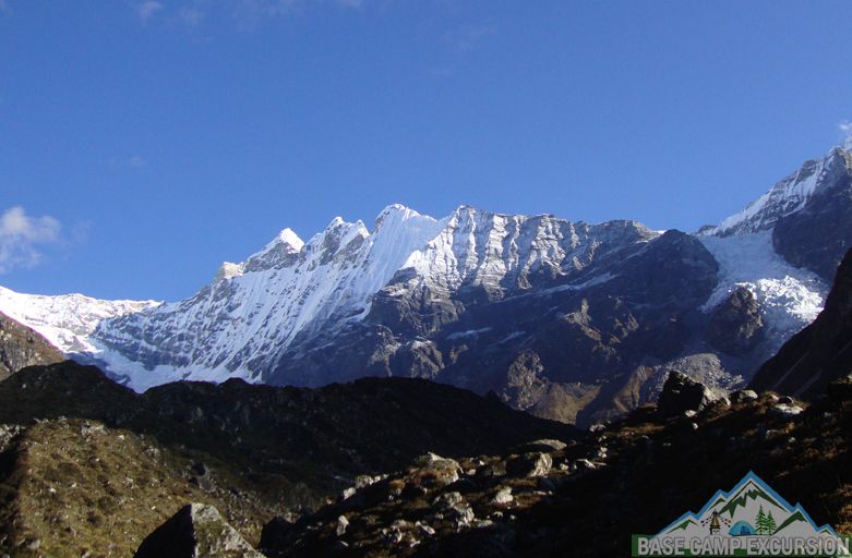 budget Langtang valley trek Nepal